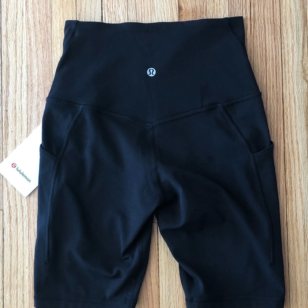 LULULEMON Women’s Align HR 8” Shorts with Pockets